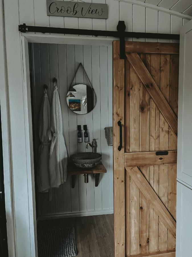 Black Hut At Slieve Croob Glamping Ballyward Exterior photo